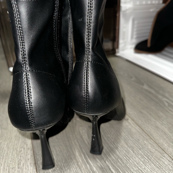 Bar III Olevia Sock Booties - Picture 9 of 11